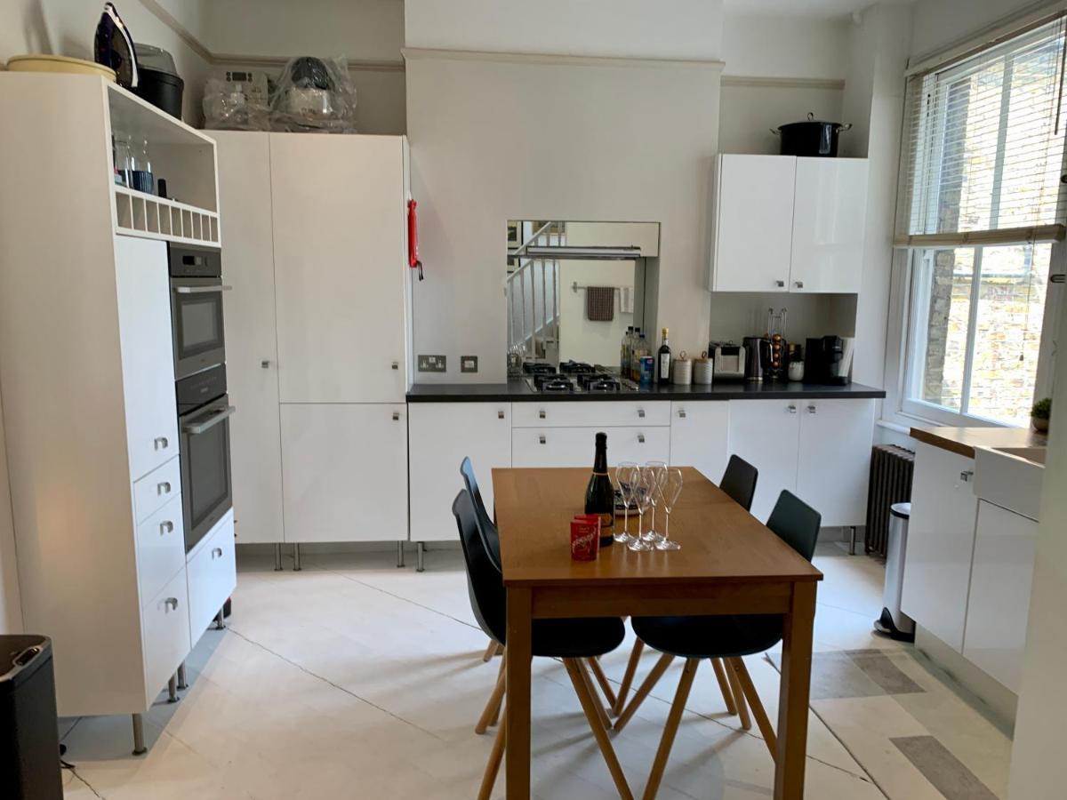 Lovely Newly Refurbished Apartment In Battersea London Eksteriør billede