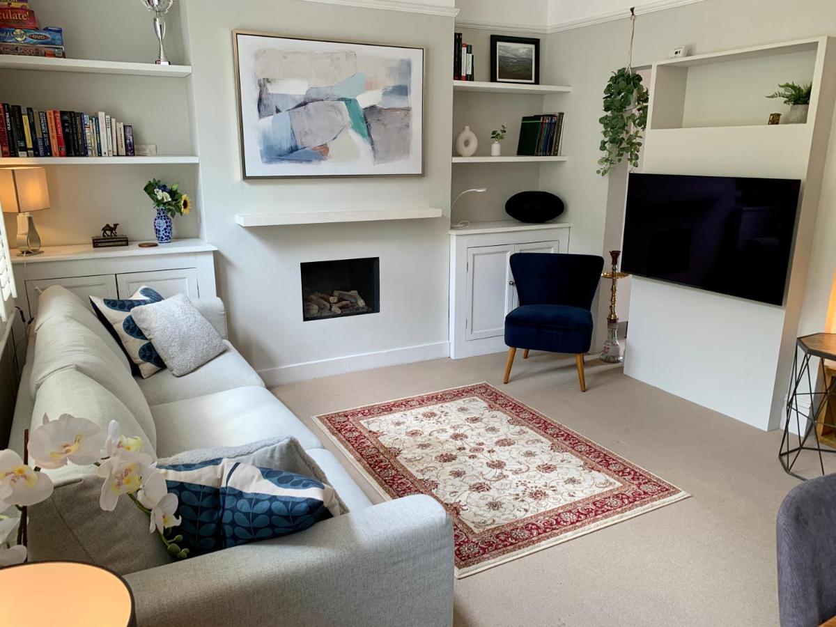 Lovely Newly Refurbished Apartment In Battersea London Eksteriør billede