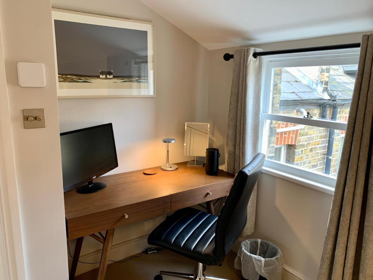 Lovely Newly Refurbished Apartment In Battersea London Eksteriør billede